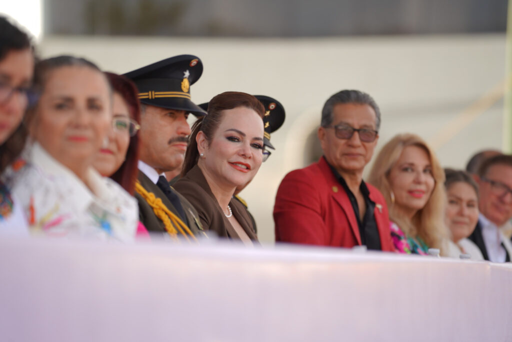 Encabeza alcaldesa Carmen Lilia Canturosas actividades conmemorativas por 214 aniversario de la Independencia de México