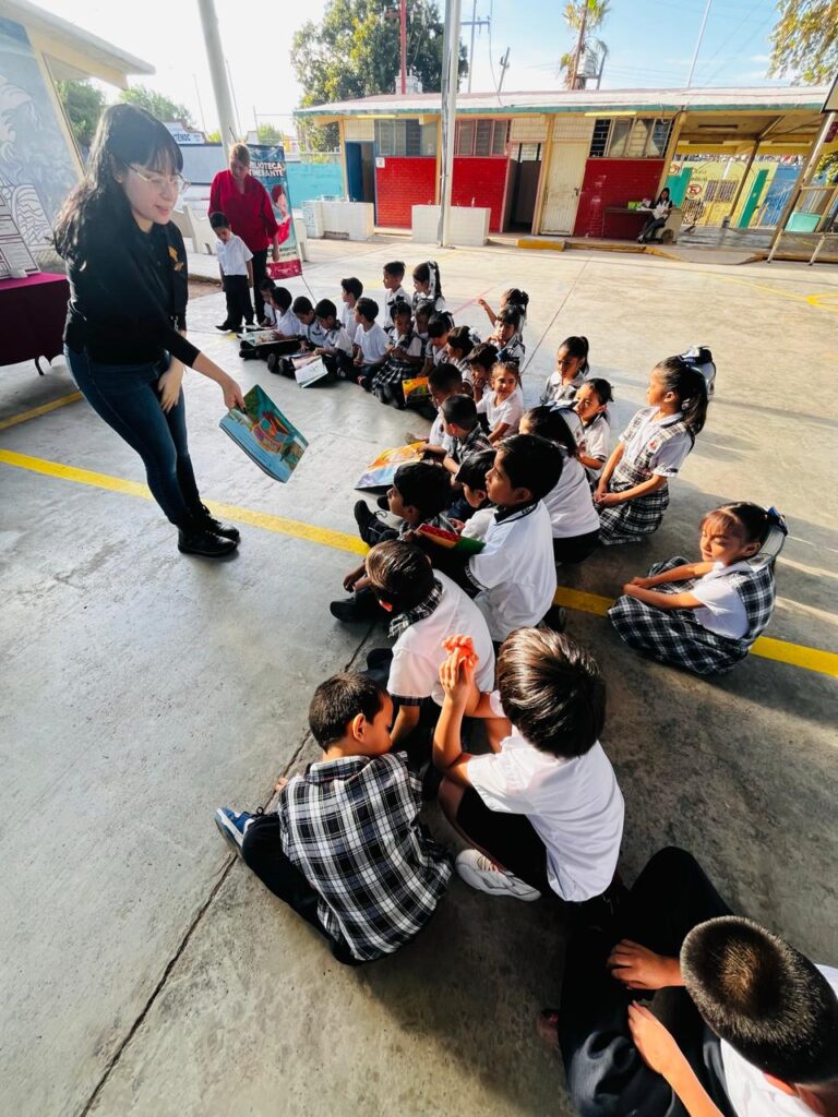 Llega Biblioteca Itinerante a escuela primaria ‘Cuauhtémoc’ en Nuevo Laredo