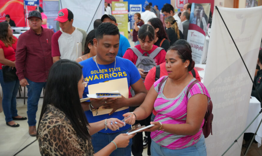 Ofertan más de 2 mil 300 vacantes en Feria del Empleo de Nuevo Laredo