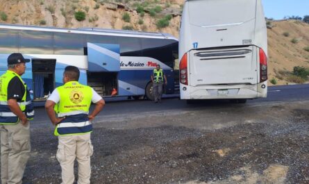 Colisión entre autobuses en Rumbo Nuevo deja una pasajera herida