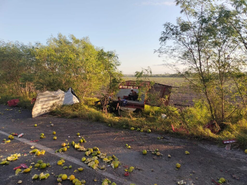 Choque entre tráileres y camión deja heridos y tráfico en San Fernando