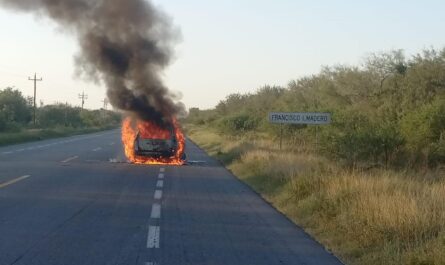 Guardia Estatal atiende incendio de vehículo en carretera Reynosa-San Fernando