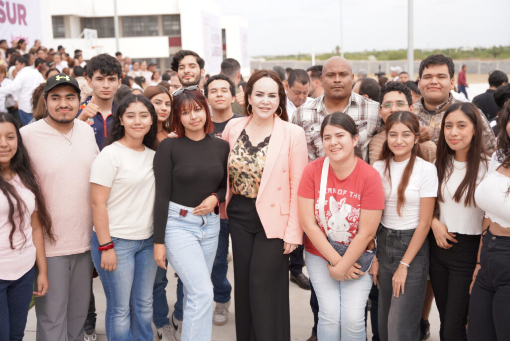 Agradecen padres de familia y estudiantes esfuerzo del Gobierno de Nuevo Laredo en favor de la educación