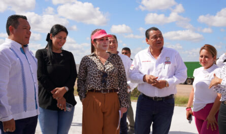 Supervisan alcaldesa Carmen Lilia Canturosas junto a cabildo avance de obra en Carretera Federal Mex II