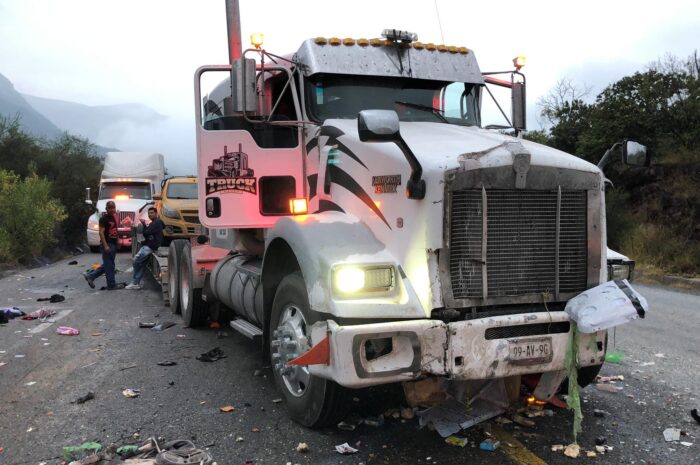 Choque múltiple en la carretera Rumbo Nuevo deja ocho lesionados