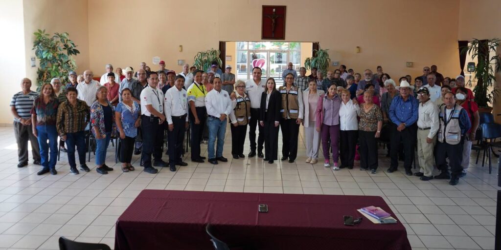 DIF Nuevo Laredo entrega estímulo económico a los adultos mayores del programa de Educación Vial