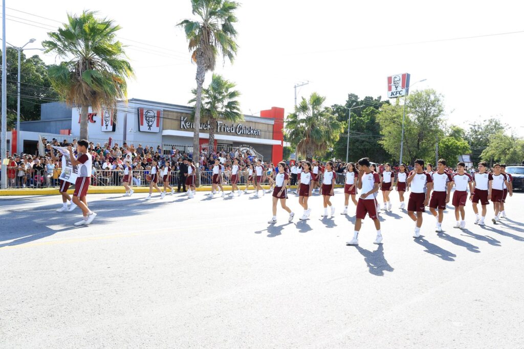 Encabeza Américo Villarreal desfile por el 114 Aniversario del Inicio de la Revolución Mexicana