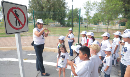 Promueve Dirección de Tránsito y Vialidad de Nuevo Laredo clases de educación y cultura vial para estudiantes y empresas