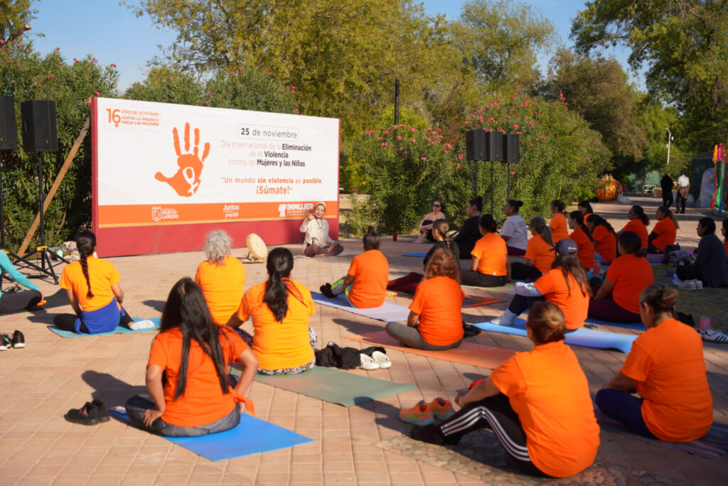 Inicia INMUJER Nuevo Laredo Cartelera Naranja con encuentro de yoga y círculo de confianza