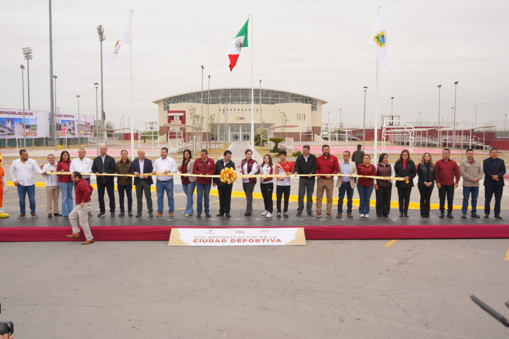 Entrega alcaldesa Carmen Lilia Canturosas remodelación de Ciudad Deportiva al poniente de Nuevo Laredo Entrega alcaldesa Carmen Lilia Canturosas remodelación de Ciudad Deportiva al poniente de Nuevo Laredo