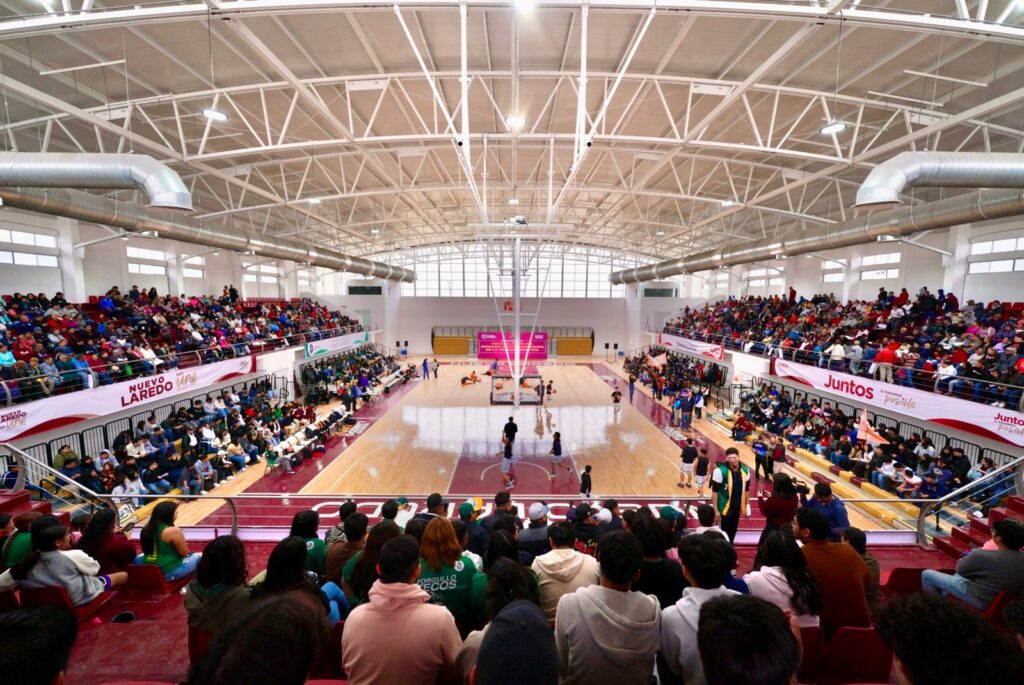 Entrega alcaldesa Carmen Lilia Canturosas remodelación de Ciudad Deportiva al poniente de Nuevo Laredo Entrega alcaldesa Carmen Lilia Canturosas remodelación de Ciudad Deportiva al poniente de Nuevo Laredo