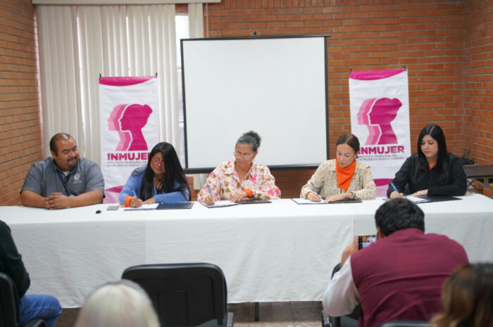 Firman INMUJER y CECATI convenio de colaboración para becar a mujeres de Nuevo Laredo