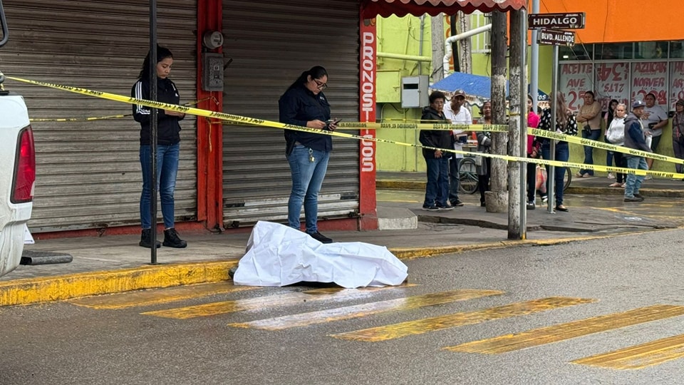 Muere de presunto paro cardíaco en pleno centro de Altamira