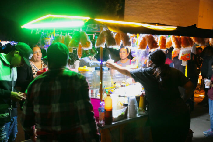 Encendido de pino navideño impulsa fuertemente ventas de comercio en el Viveros Mágico de Nuevo Laredo