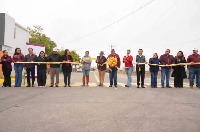 Entrega alcaldesa Carmen Lilia Canturosas obras de repavimentación en la colonia Los Olivos