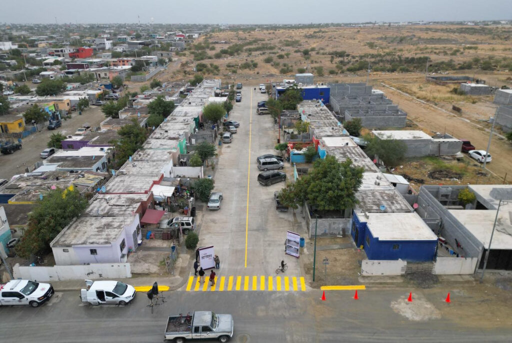 Entrega alcaldesa Carmen Lilia Canturosas obras de repavimentación en la colonia Los Olivos
