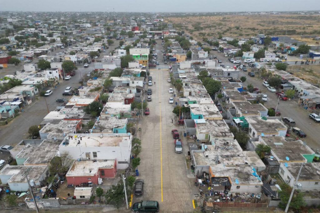 Entrega alcaldesa Carmen Lilia Canturosas obras de repavimentación en la colonia Los Olivos