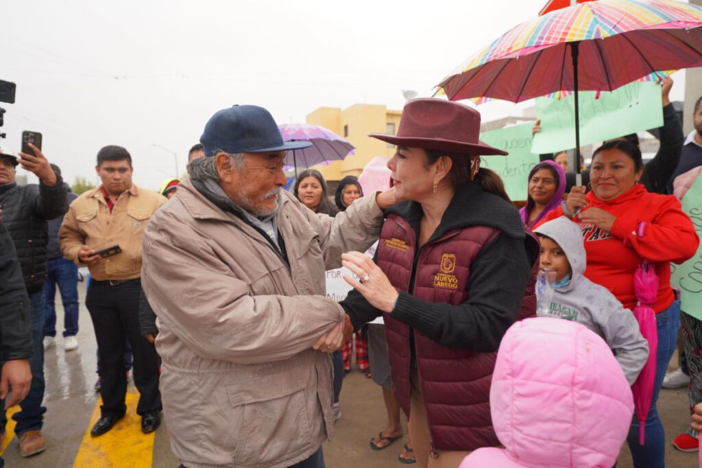 Entrega alcaldesa Carmen Lilia Canturosas obras de repavimentación en la colonia Los Olivos
