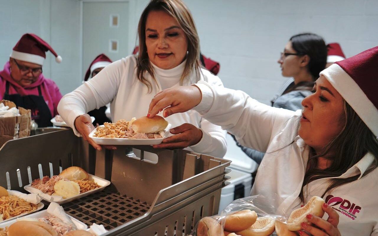 Llevan alegría a miles de familias neolaredenses en la Posada del Compartir