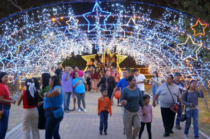 Invitan a disfrutar en familia las luces y esplendor del “Viveros Mágico” en Nuevo Laredo