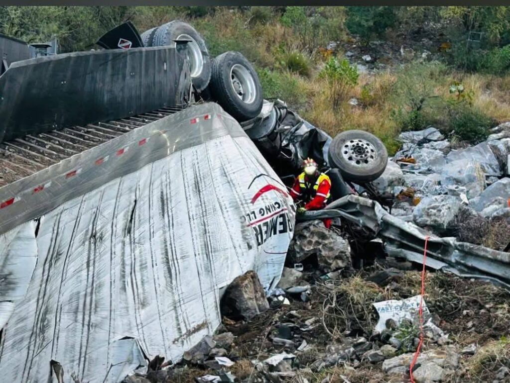 Fatal accidente en la Rumbo Nuevo: trailero cae a barranco