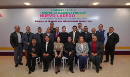 Refrenda alcaldesa Carmen Lilia Canturosas compromiso con educación superior
