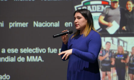 Expone artemarcialista Melissa Diaz magistral plática de superación