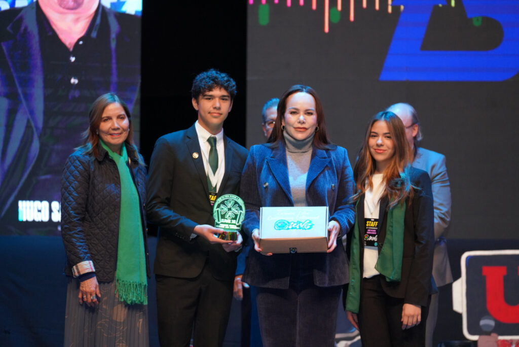 Inaugura alcaldesa Carmen Lilia Canturosas XI edición del Congreso IUVE Carmen Lilia Canturosas inaugura XI Congreso IUVE