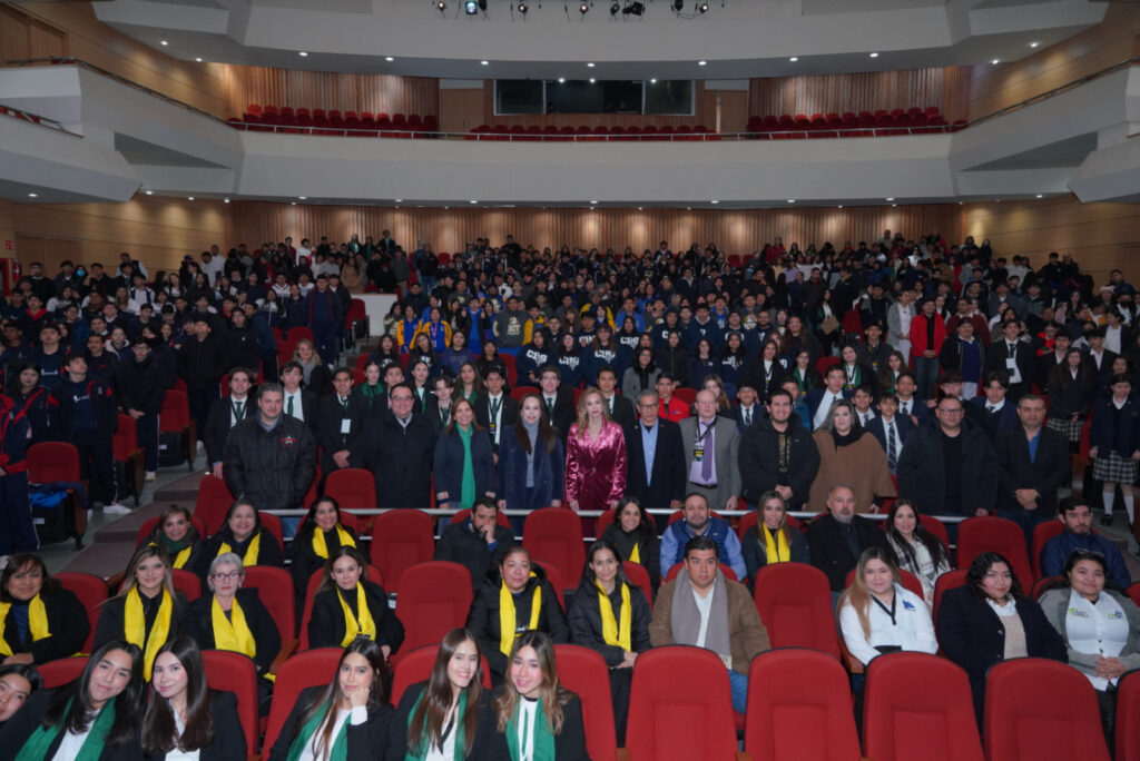 Inaugura alcaldesa Carmen Lilia Canturosas XI edición del Congreso IUVE Carmen Lilia Canturosas inaugura XI Congreso IUVE