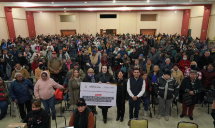 Encabeza alcaldesa Carmen Lilia Canturosas entrega de apoyo alimentario a más de 2 mil familias de Nuevo Laredo