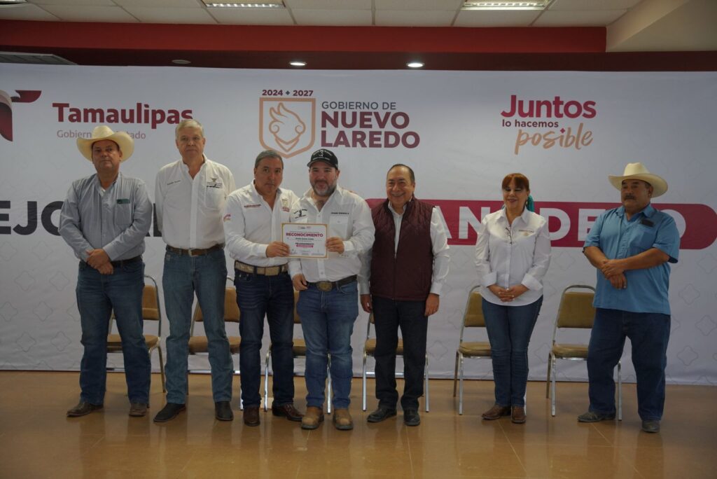 Impulsa Carmen Lilia Canturosas a ganaderos locales con programa de mejoramiento genético