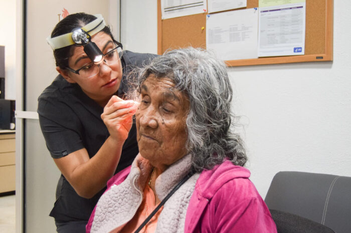 Invita Gobierno de Nuevo Laredo a la Semana de la Audición en la Clínica UNE «Nueva Era»