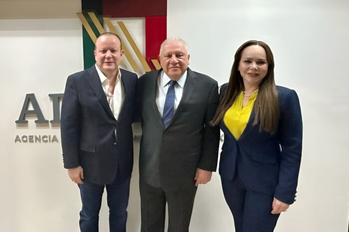 Alcaldesa Carmen Lilia Canturosas se reúne con titular nacional de aduanas para fortalecer comercio fronterizo y solucionar los conflictos en puentes