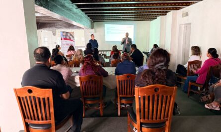 Gobierno Municipal y Colegio de Contadores brindan asesoría fiscal para emprendedores en Nuevo Laredo