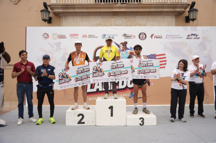 Corredores de la región disfrutan de Maratón Binacional Dos Laredos 2025