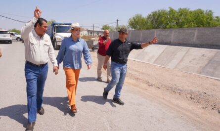 Supervisa Carmen Lilia Canturosas trabajos de limpieza de arroyos ante inicio de temporada de ciclones