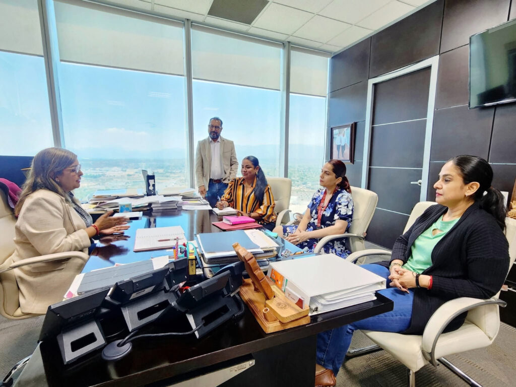 Gestiona Gobierno de Nuevo Laredo brigada de atención y trámites de SEDUMA para transportistas