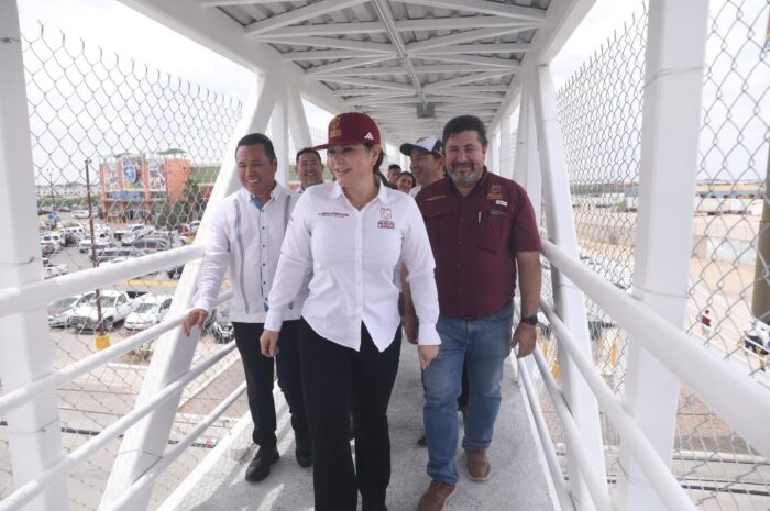 Inaugura alcaldesa Carmen Lilia Canturosas puente peatonal en Colinas del Sur