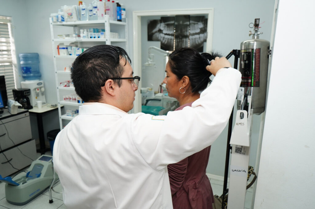 DIF Nuevo Laredo realiza brigada "Tocando Corazones: Mamá Saludable" en el marco del Día de las Madres DIF Nuevo Laredo realiza brigada "Tocando Corazones: Mamá Saludable" en el marco del Día de las Madres