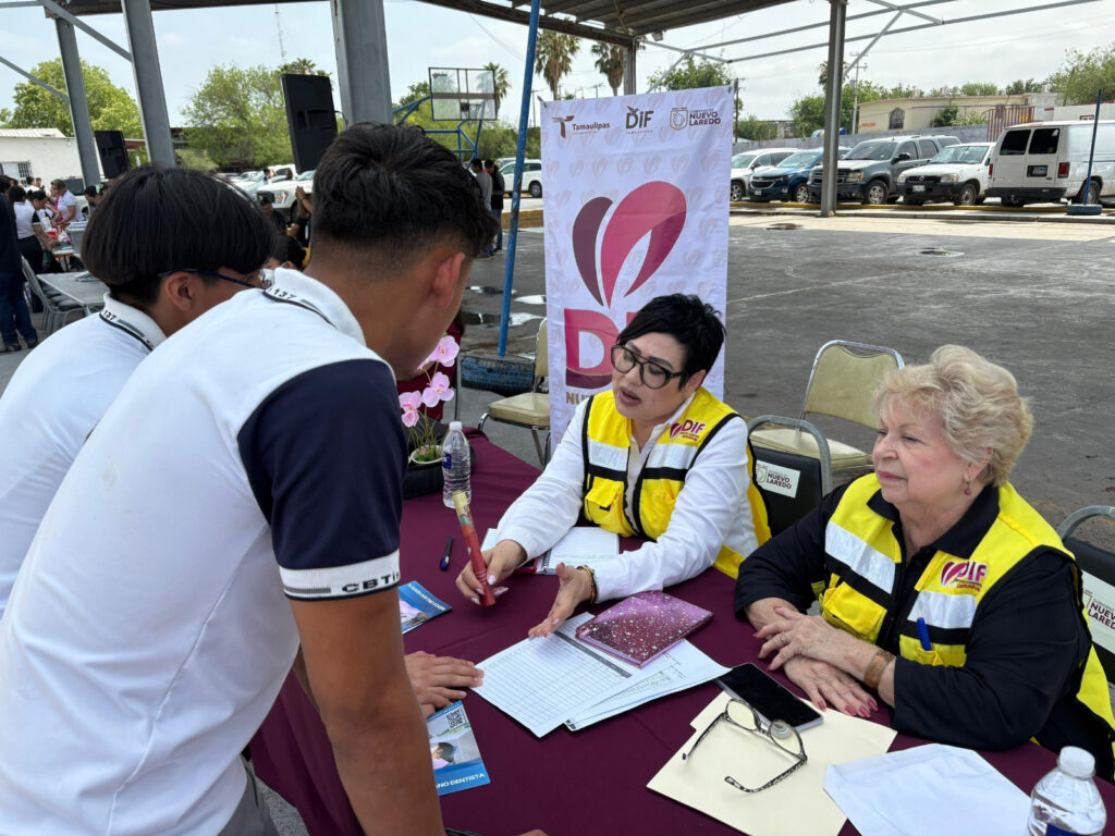 DIF Nuevo Laredo lleva pláticas preventivas a jóvenes de secundaria DIF Nuevo Laredo lleva pláticas preventivas a jóvenes de secundaria