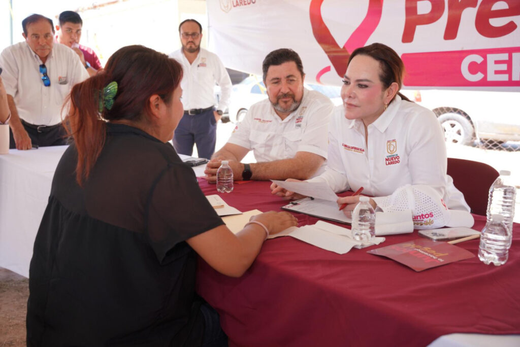 Carmen Lilia Canturosas refuerza compromiso con vecinos de Los Fresnos en ‘Presidencia Cerquita de Ti’