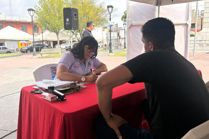 Gran respuesta ciudadana en el programa “Empleo en tu colonia” en la plaza Miguel Hidalgo
