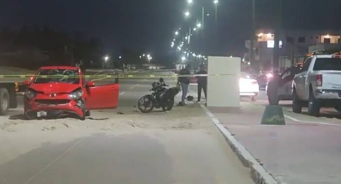 Mueren dos jóvenes tras choque en motocicleta en Playa Miramar