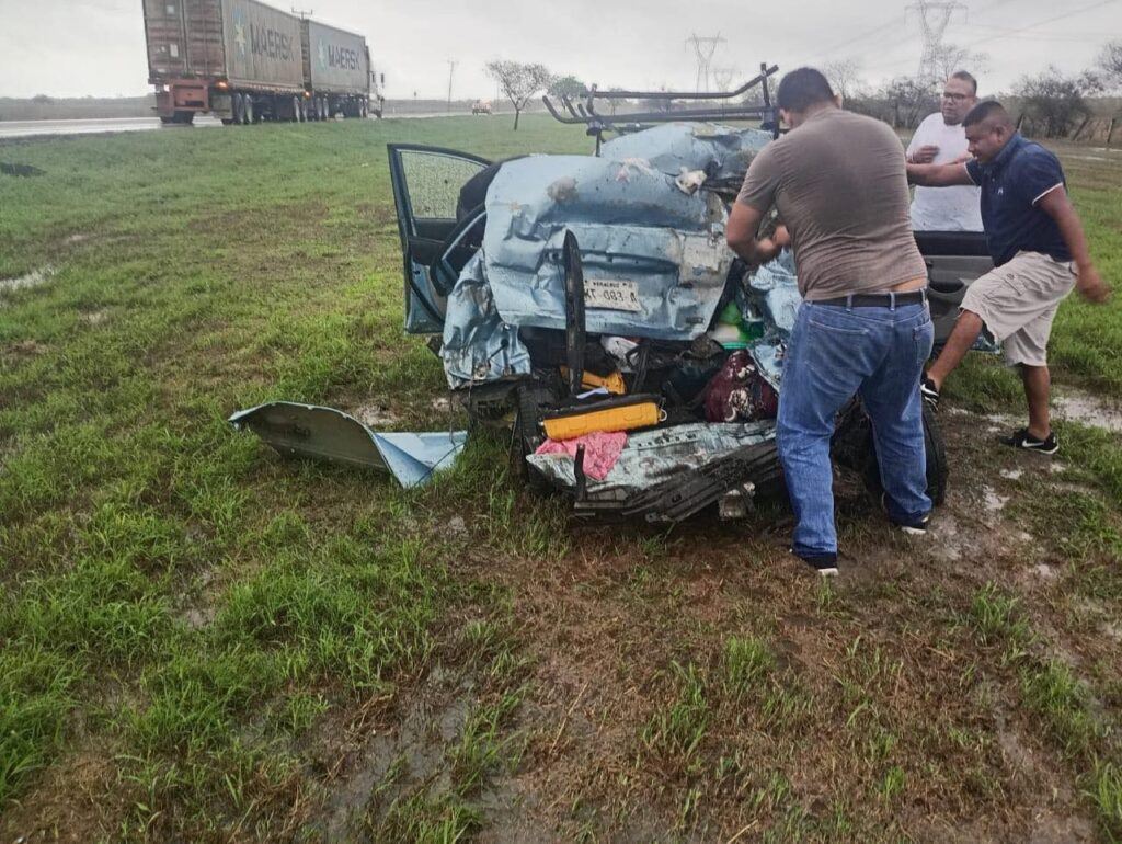 Muere una persona tras choque con tráiler en Estación Manuel