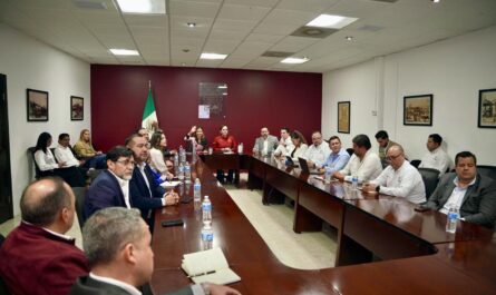 Impulsa alcaldesa Carmen Lilia Canturosas proyecto estratégico del aeropuerto de carga en Nuevo Laredo