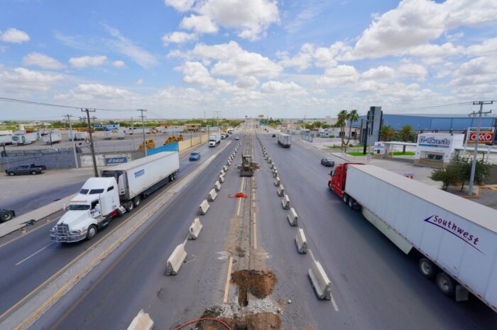 Gobierno de Nuevo Laredo moderniza sistema de alumbrado público en la Carretera Nacional
