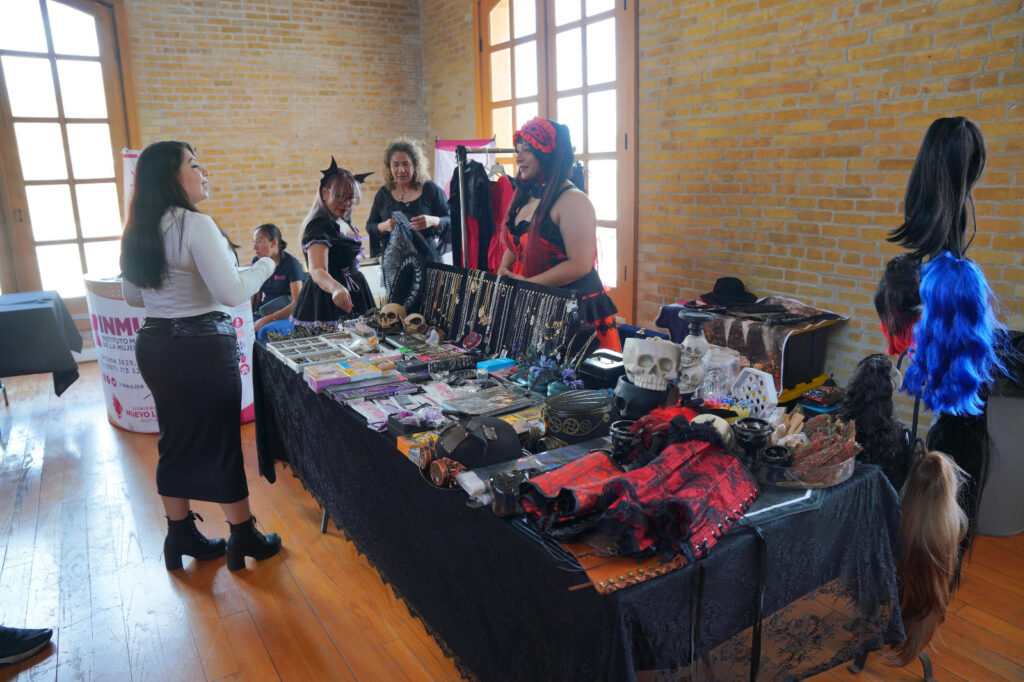 Promueve INMUJER el empoderamiento femenino en la subcultura gótica Promueve INMUJER el empoderamiento femenino en la subcultura gótica