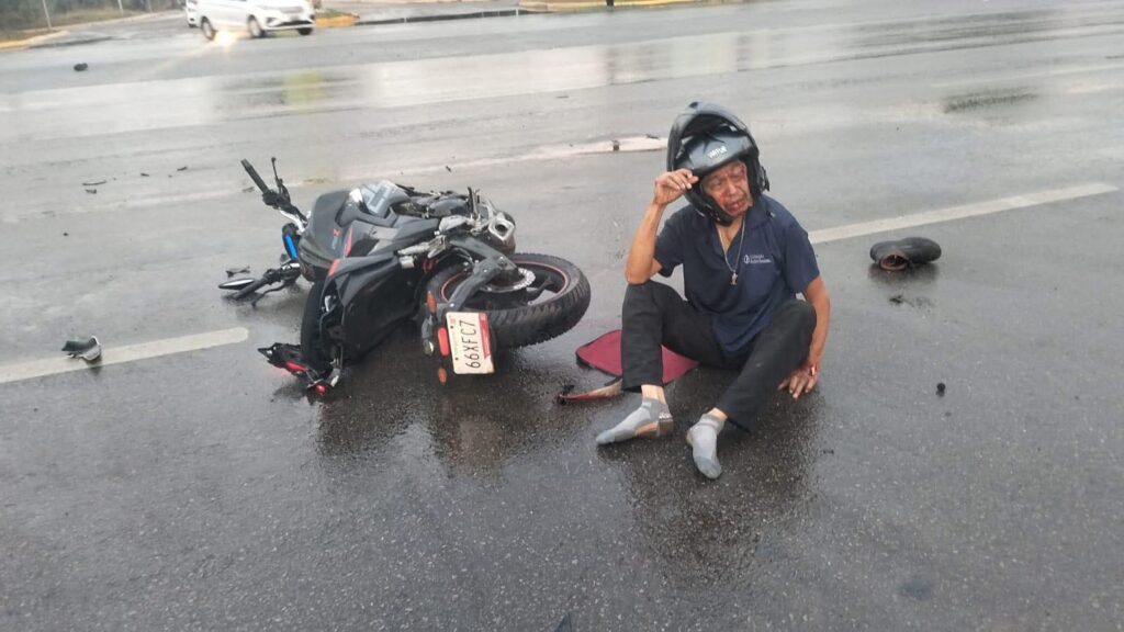 Motociclista sufre grave accidente rumbo al trabajo en Altamira