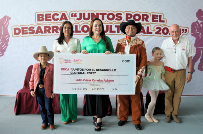 Gobierno de Nuevo Laredo realiza depósito de becas culturales a más de 300 artistas locales