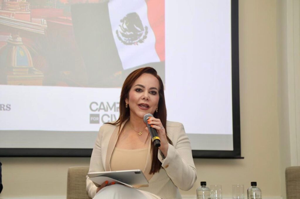 Alcaldesa Carmen Lilia Canturosas destaca liderazgo de Nuevo Laredo en foro internacional encabezado por Embajador de Estados Unidos en México